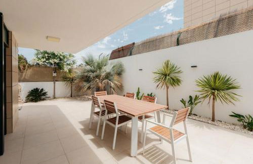 Grand Villa with Pool - Foto 48