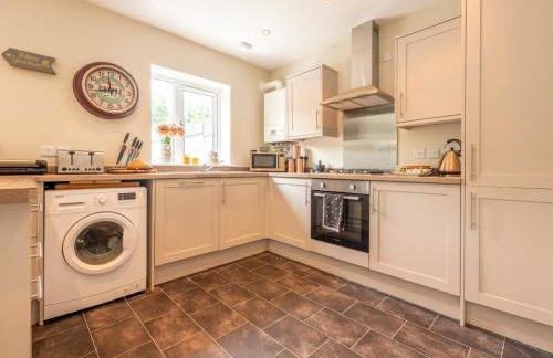 Charming Modern Retreat with Private Garden - Pass the Keys - Foto 12