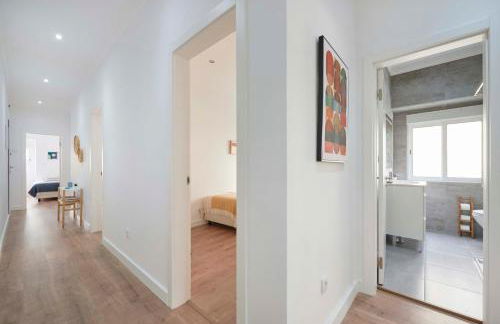 Spacious & Light-Filled 4BR Apartment By TimeColer - Foto 52