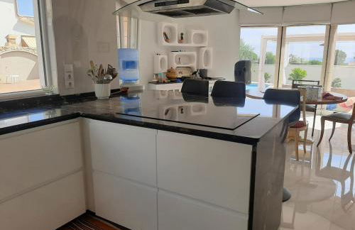 Large bright villa for 12 people and 3 dogs with supplement - Foto 52