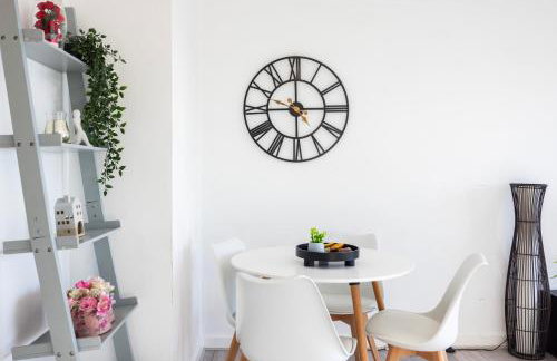 Stunning 2 Bed Flat With City Views - Foto 6