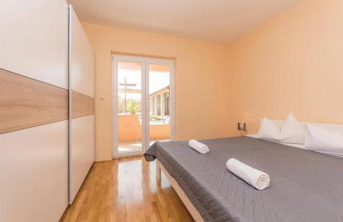 5 Bedroom Cozy Home In Biograd Na Moru - Foto 24