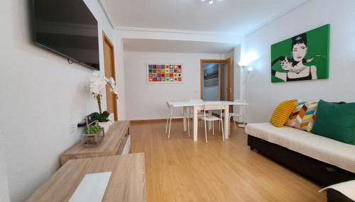 Céntrico apartamento en Valencia próximo parada de metro Ángel Guimerà - Foto 4