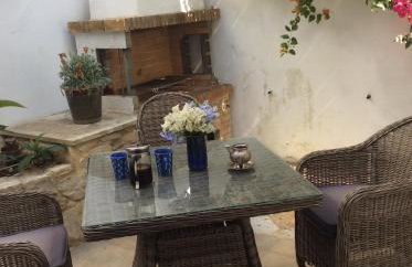 Lovely family villa with stunning sea views - Photo 14