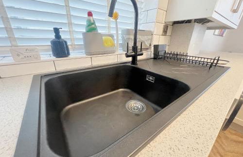 Merton Place, Southsea apartment with parking - Photo 9