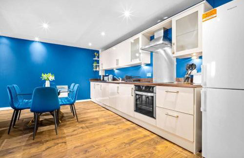 Spacious 2 Bed Apt B'ham CC with parking Sleeps 7 - Foto 11