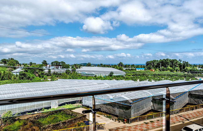 JnB Family Hotel - Photo 59