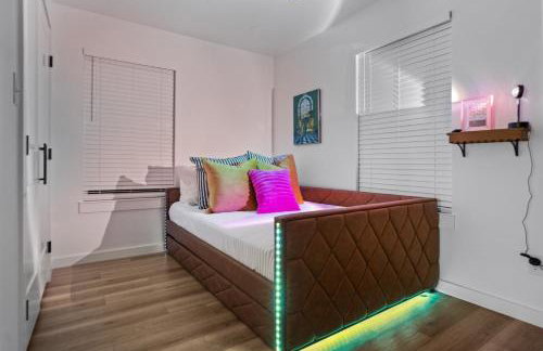 Game Night Getaway - 3BR Near WinStar - Foto 17