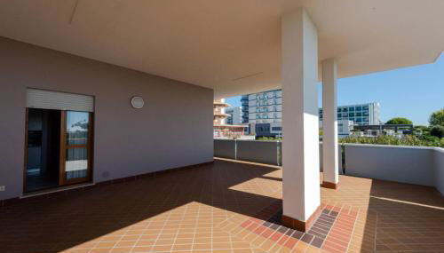 Modern Apartment With Seaview Large Balcony - Photo 4