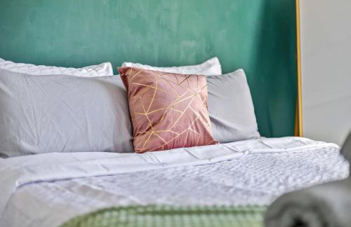 Family-friendly Ellenwood Home with Parking & Deck - Foto 18