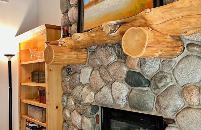 Boardman Monarch Upscale River Lodge HOT Tub! - Foto 54