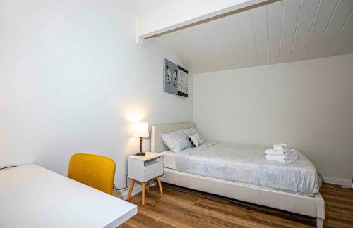 New Renovated 3B2B house - Foto 13