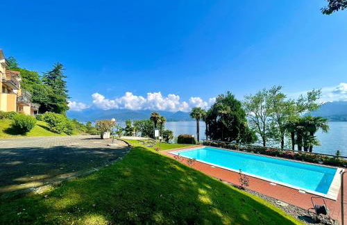 Elegant & Comfortable Modern Home with swimming pool - Foto 23