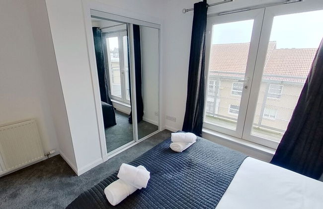 Orange Apartments Bothwell Road - Photo 9