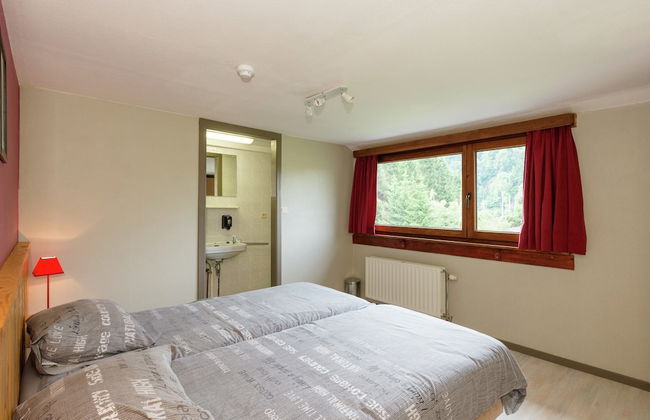 Large Group House with Welness Equipment & Swimming Pool near Malmédy - Foto 6