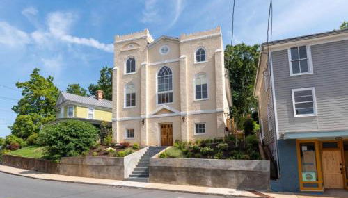 The Sanctuary:Downtown Staunton - Foto 1