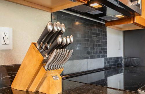 Sunstone Mesa Luxe Broadmoor Getaway w Hot Tub - Foto 28