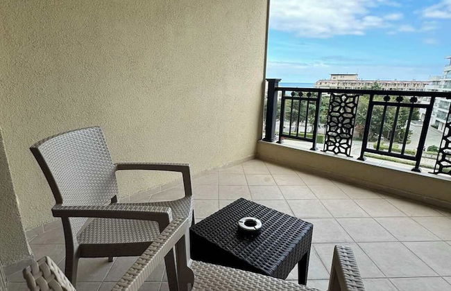 Apartments Pool View in Golden Sands - Photo 14