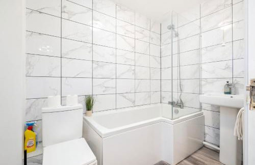 Hampton Peterborough Contractor House - Sleeps 4 - Perfect Stay While Working On Projects - Foto 23