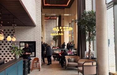 Luxury Private Room with Living Area Wembley Stadium View - Photo 65