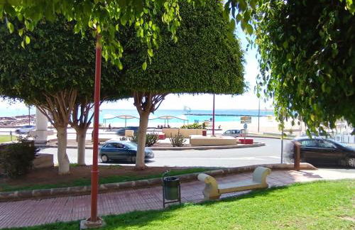 Atmósfera Vacacional, piso céntrico en Playa Chica - Foto 31