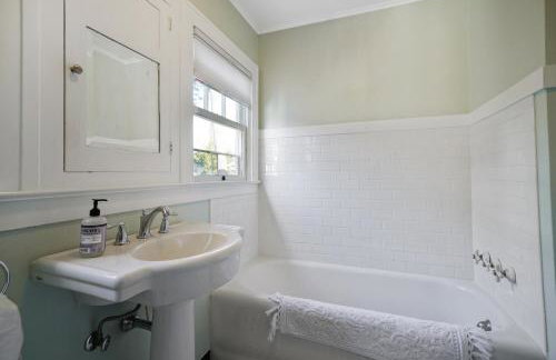 Bush Park & Downtown Charmer in Salem's Best Location - Foto 15