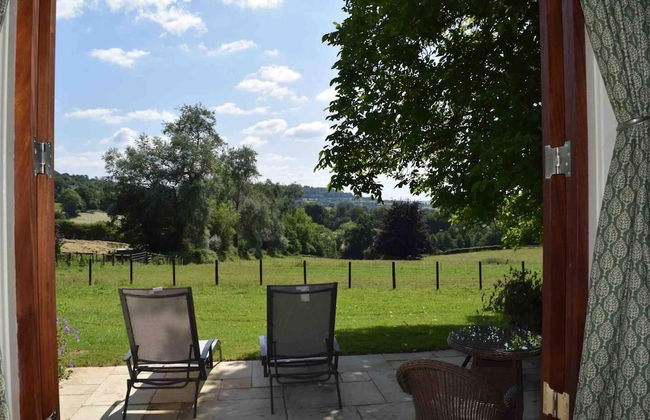 Shephards Hut With Hot Tub in the Cotswolds - Foto 16