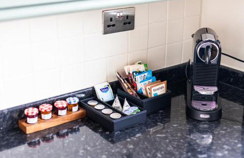 2-Bed Apartment in Redland, Bristol - Work-Ready - Foto 10