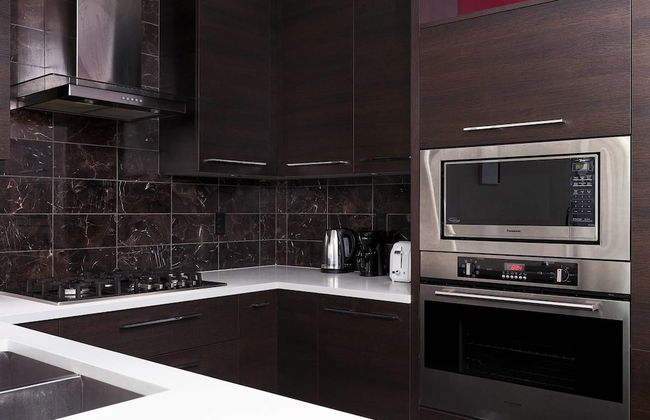 Modern Bright Townhome in Richmond - Photo 11