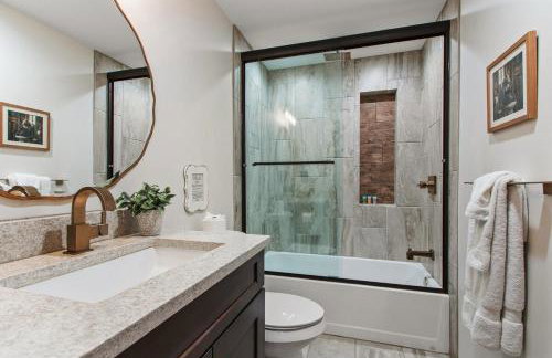 Cabin Masterpiece on Private Lake 3 bedroom - Foto 5