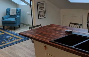 The Crow's Nest @ Rockport's Sail Loft - Foto 10