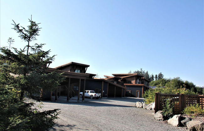 Pacific Rim Retreat - Photo 27