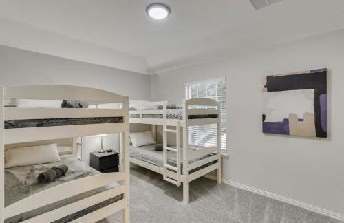 Spacious and Luxury Home w Cinema Room and Pool - Foto 32