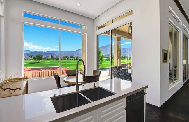 Legends by Avantstay Stunning Golf Villa Featuring Spa, Pool & Fire-pit - Foto 11