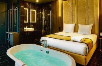 LiFE VOYAGE RESIDENCE & SPA - Strasbourg's City Center Luxury Experience - Foto 1