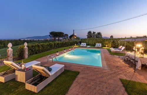 Fattoria Camigliano, Luxury Farmhouse with Pool inside a Wine Estate - Foto 3