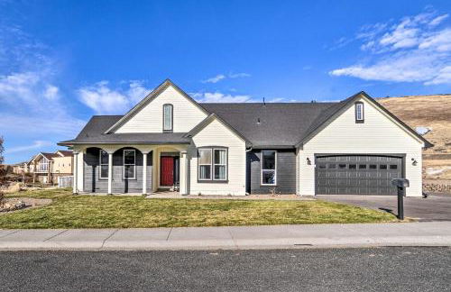 Alluring Home with Fire Pit Less Than half Mi to OIT! - Foto 33