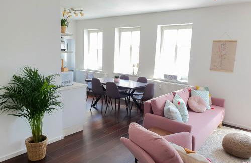 PB Ferienwohnungen - FeWo 7 - Stilvoll eingerichtetes Apartment im Herzen Senftenbergs - Foto 1