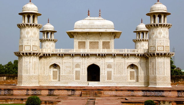 Visita a las tumbas de los emperadores: Itmad-ud-daulah, Chini Ka Rauza y el jardín Ram Bagh - Foto 4