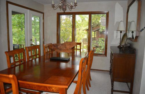 37DPD - Forest view, log-sided two bedroom, two bath condo on Lake Ouachita - Photo 13