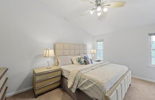 Spacious 3BR Townhouse with Balcony & Gym - Foto 19