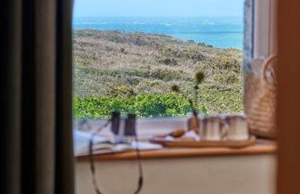 4 Coastguard Cottages - Porthgwarra - Photo 4