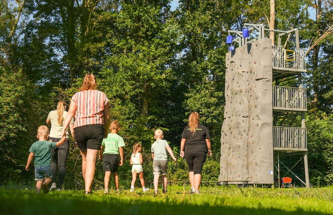 Well Furnished Mobile Home with Microwave near Water - Photo 20