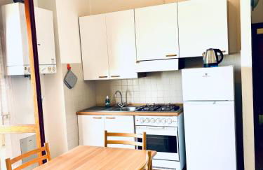 APPARTAMENTO VISTA MARE -E- con 2 camere da letto -Residence azzurro - Foto 7