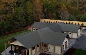 Secluded Glamping Tree Tent with Outdoor Soaking Tub & Private Pizza Oven Near Waterfalls, Zirconia, NC - Foto 22