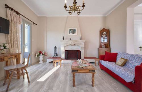 Creta Leisure Escape Private Pool & Garden Oasis - Photo 4