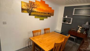 Newly decorated 4 bed home - Foto 2