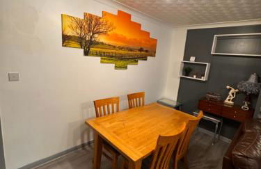 Newly decorated 4 bed home - Foto 2