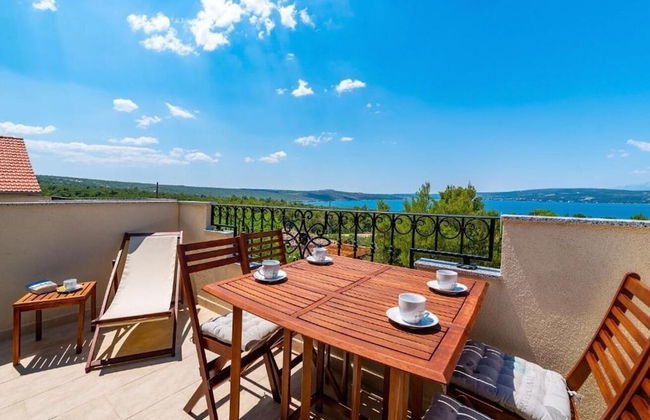 Luce - Pool and View - A1 - Photo 37