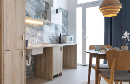 UY - Loft Valencia Acogedores y modernos estudios cerca de la estación Joaquín Sorolla - Photo 2